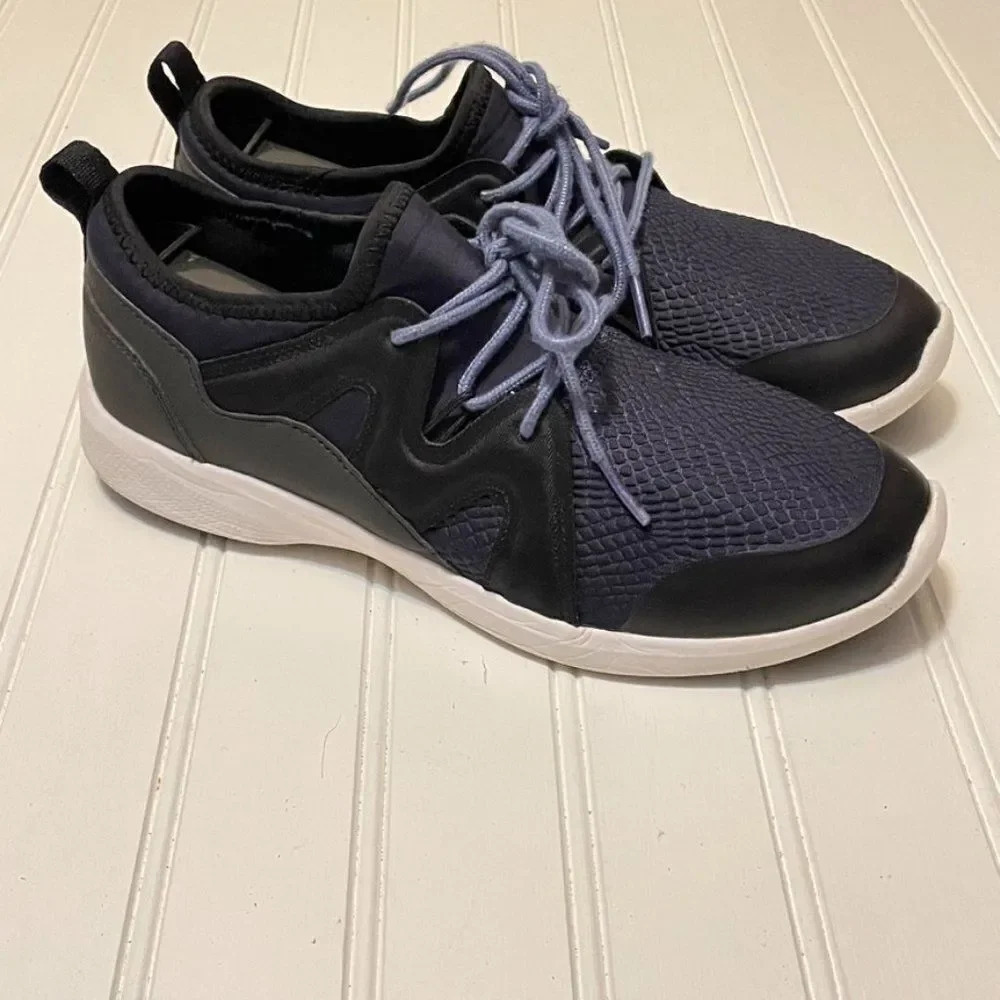 Vionic Storm Navy Sneaker Women's SZ 7